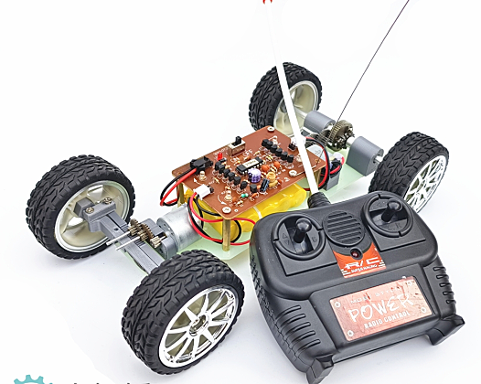 自己动手制作一个金属的带差速器的可转向的遥控玩具车v0.9