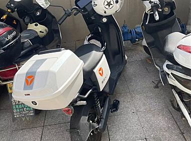 如何给雅迪电动车更换油门转把，转把故障