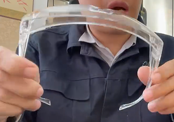 发现了一个好东西，不起雾的防护眼睛