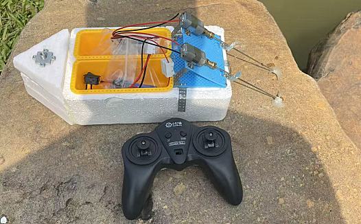 小钉锤中级遥控船下水测试-深圳光明区鹅颈水湿地公园