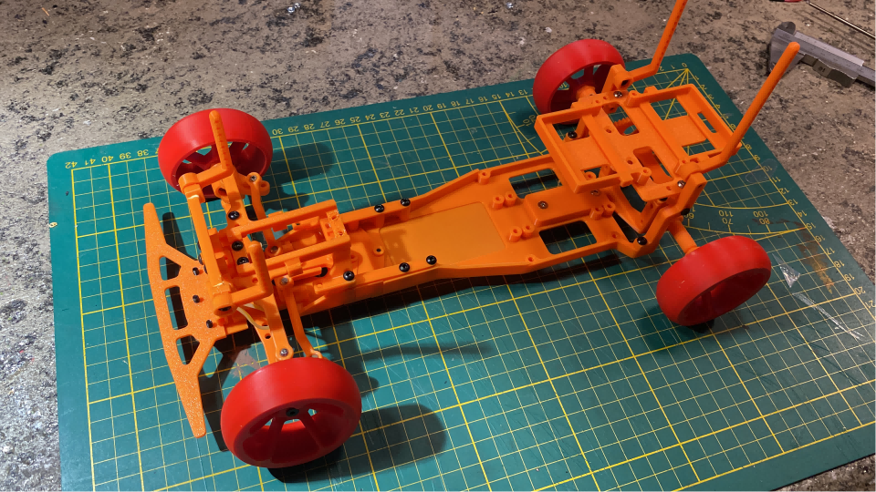 开源：3D打印1/10迷你漂移底盘mg996舵机370电机制作方法 RDD1  v0.3