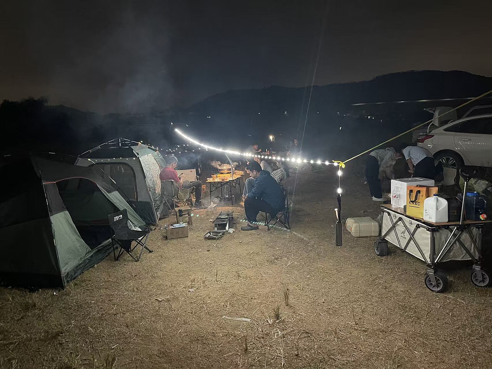 自己动手DIY露营灯带，用玩具锂电池，经济实惠，重复利用v0.1