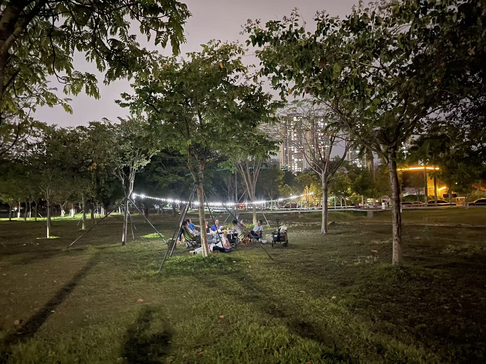 自己动手DIY露营灯带，用玩具锂电池，经济实惠，重复利用v0.1