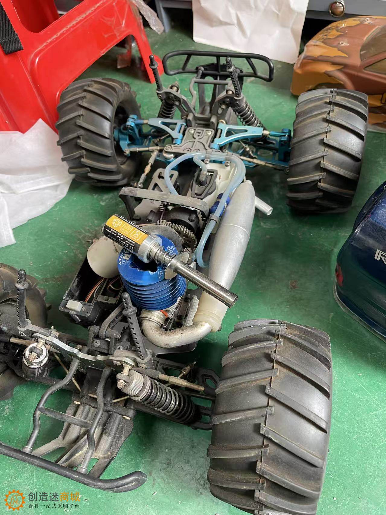 如何启动一个1:8的甲醇发动机遥控车HSP?点燃v0.3