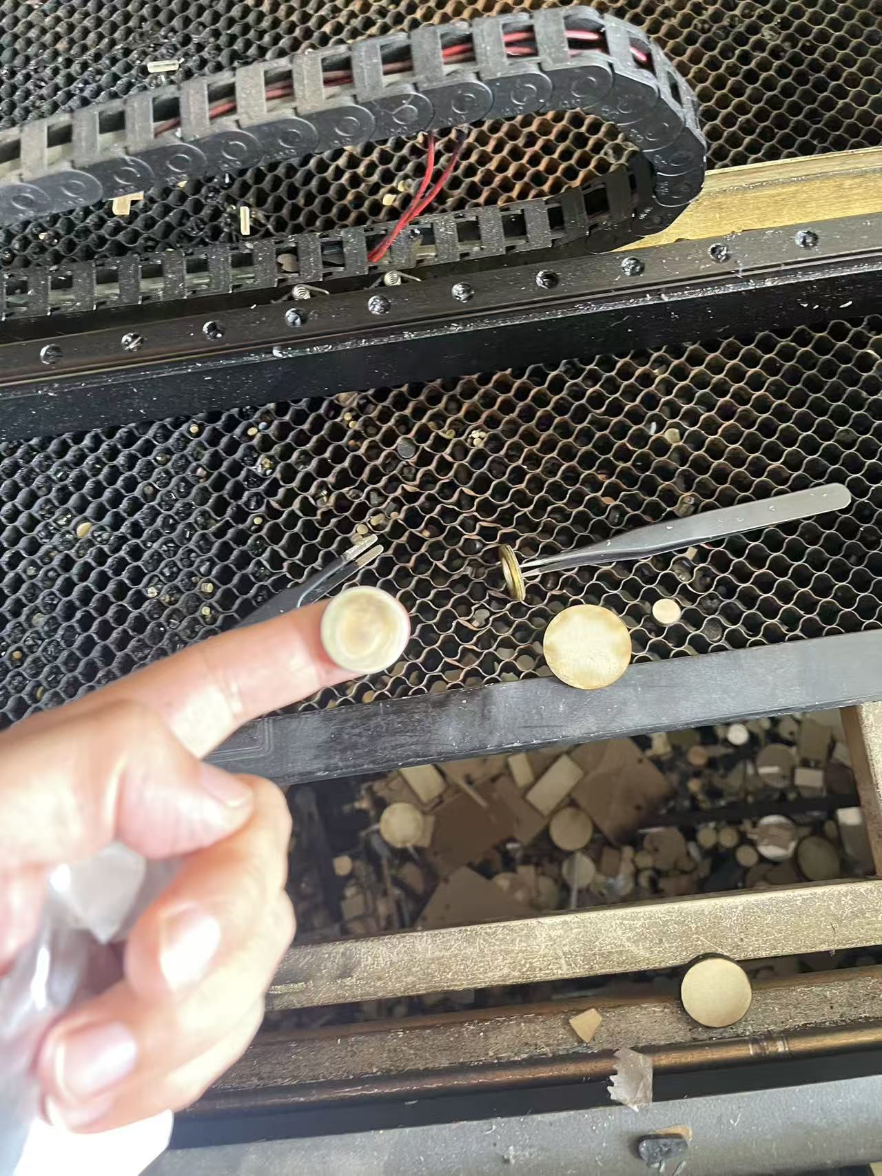 维修60w c02激光切割机，更换镜片v0.2