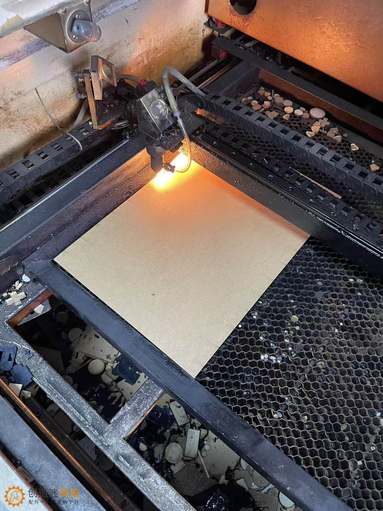 维修60w c02激光切割机,更换镜片v0.2