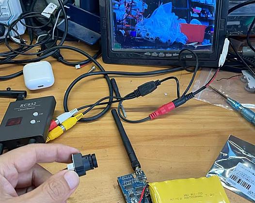 5.8G图传 FPV 无线图传发射接收 TS832 RC832连接显示器摄像头使用方法