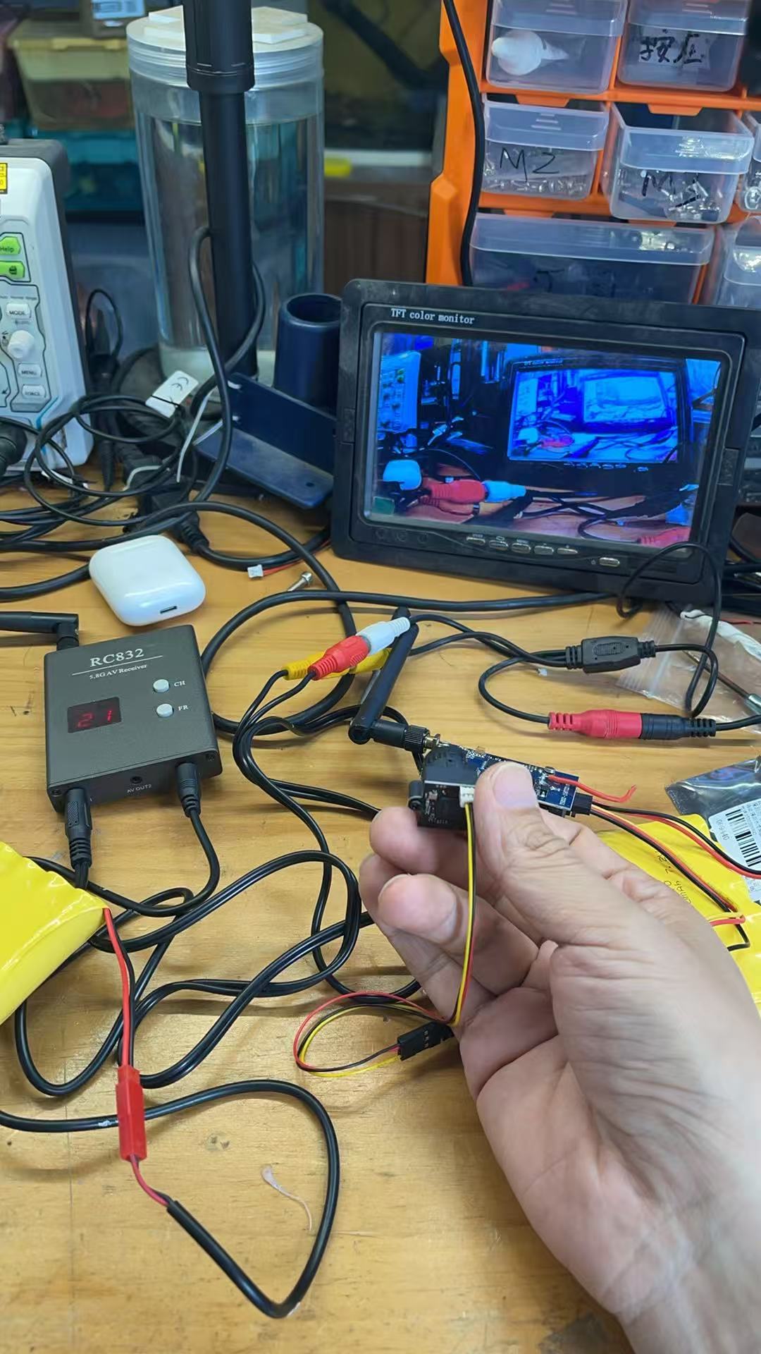 5.8G图传 FPV 无线图传发射接收 TS832 RC832连接显示器摄像头使用方法