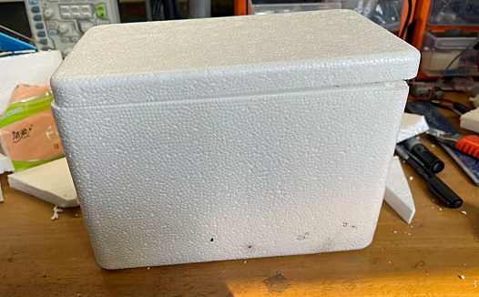 泡沫箱制作船体的方法