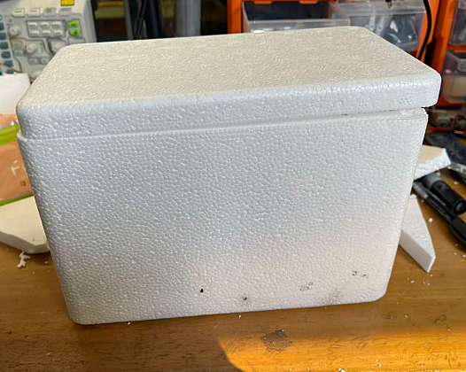 泡沫箱制作船体的方法